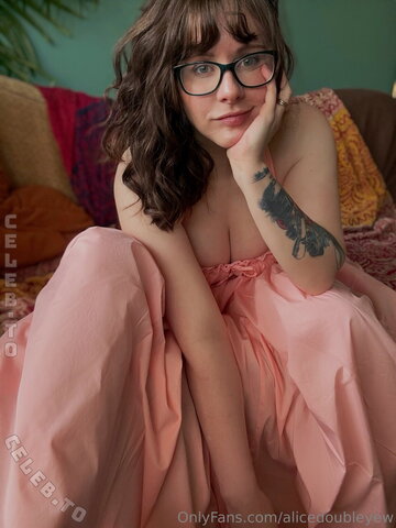 Alice Cottonsox – A few new SFWs Some new SFWs