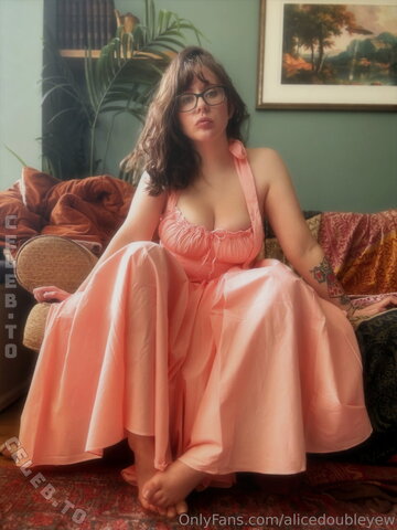 Alice Cottonsox photo 2