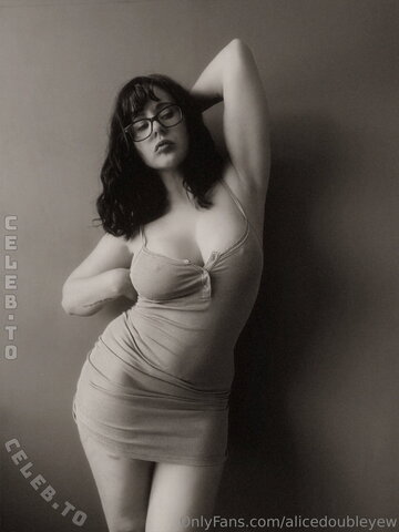 Alice Cottonsox nude photo 1