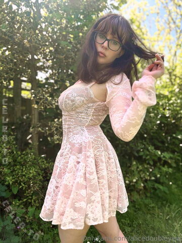 Alice Cottonsox photo 1