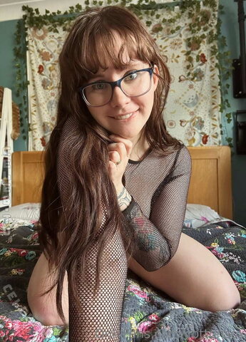 Alice Cottonsox nude photo 32
