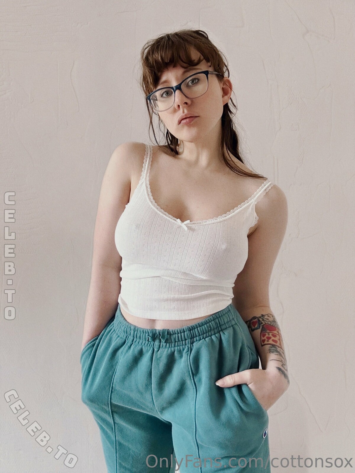 Alice Cottonsox nude photo 14
