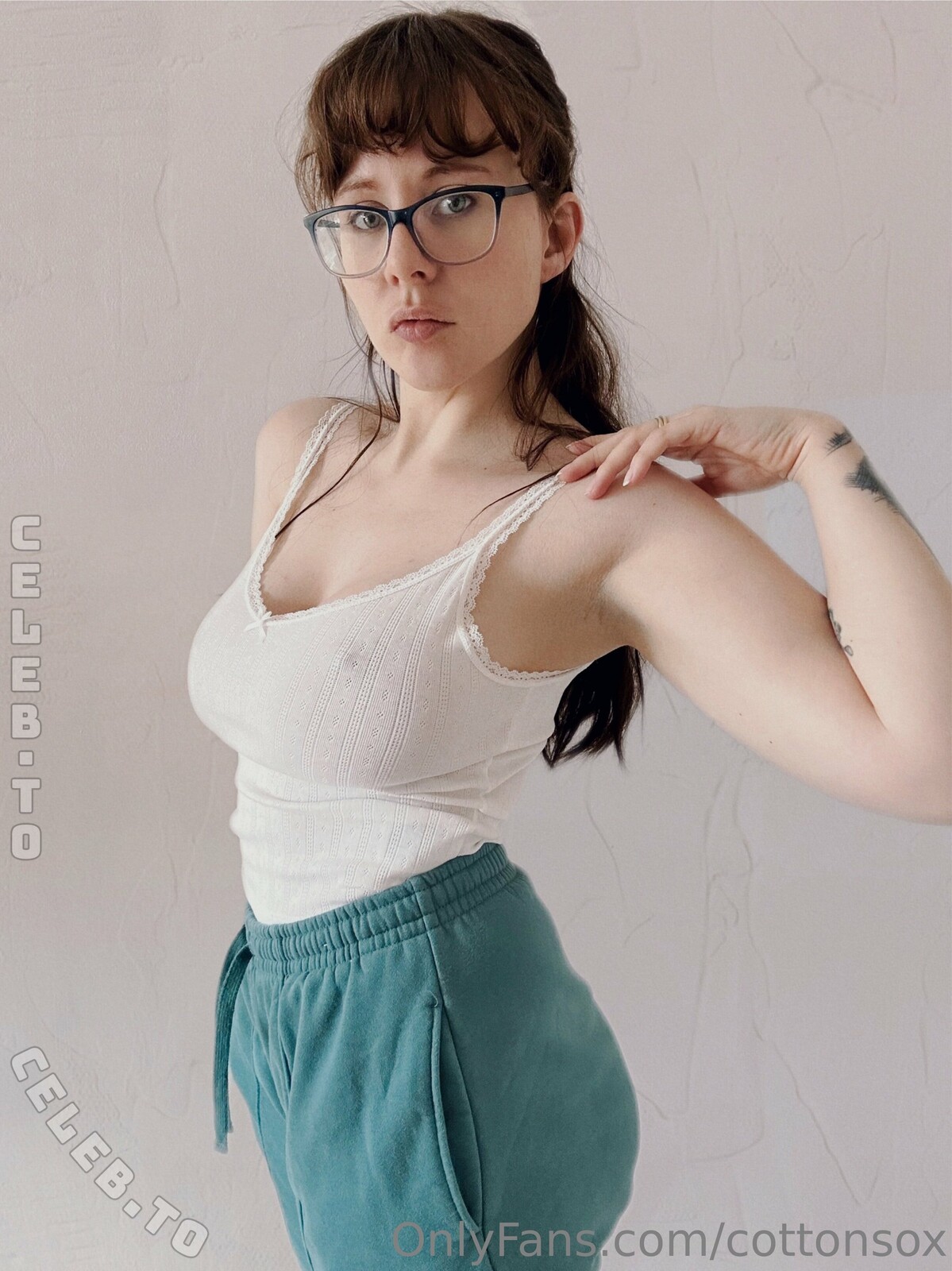 Alice Cottonsox nude photo 15