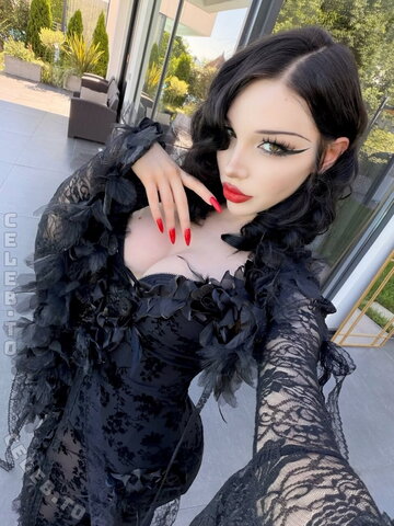 Alice Delish nude photo 5
