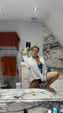 Alice dvl nude photo 5