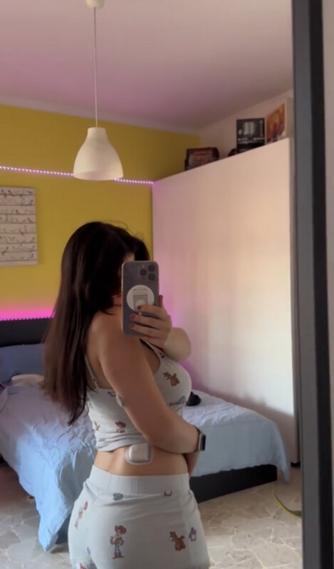 Alice Fogu nude photo 3