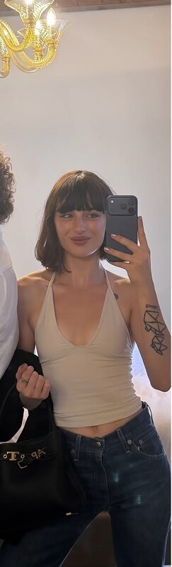 Alice Pagani nude photo 2