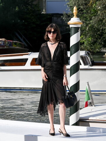 Alice Pagani nude photo 35