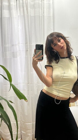 Alícia Falcó Hot (1 photo)