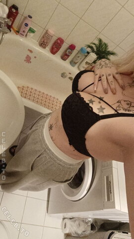 Alicia Vanessa nude photo 36