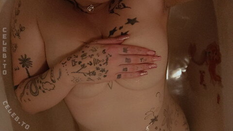 Alicia Vanessa nude photo 17