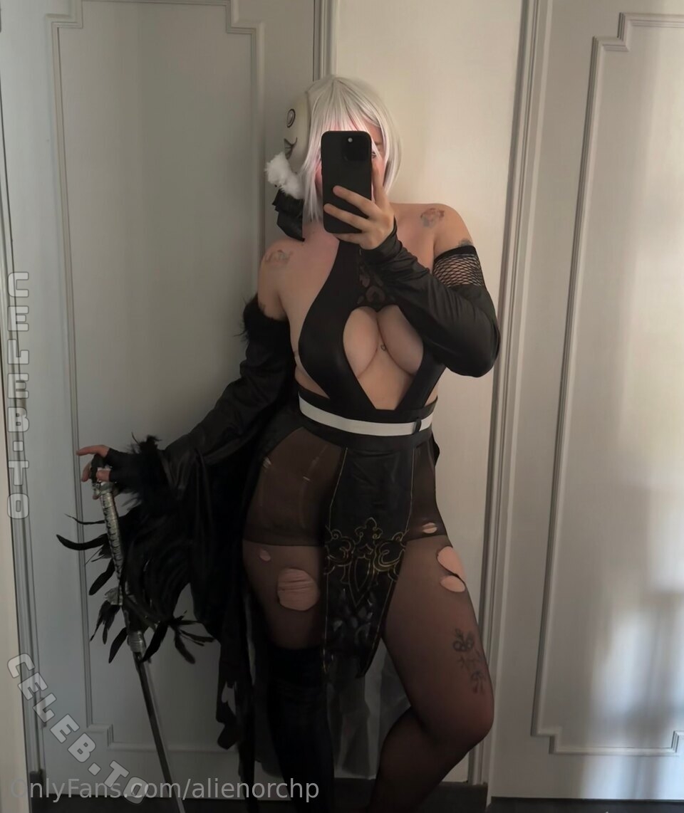 AlienorCHP nude photo 3