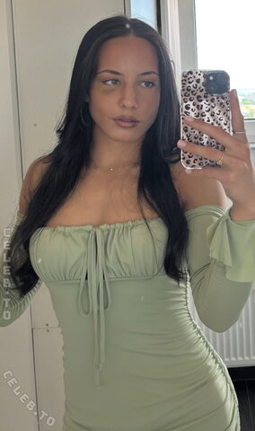 alina dalaslan nude photo 4