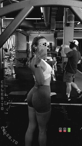 Alina Hepp nude photo 3