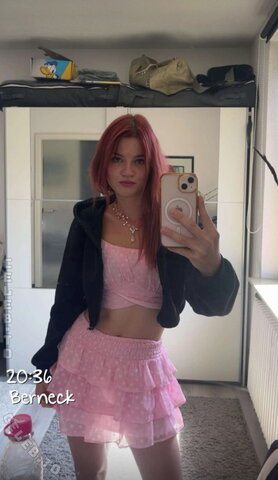 Alina Pfeifer nude photo 12