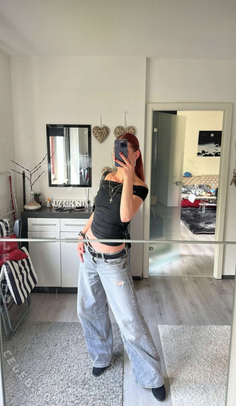 Alina Pfeifer nude photo 4