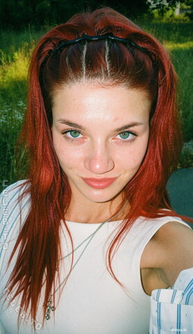 Alina Pfeifer – Snap Story What breathtaking eyes she has😍