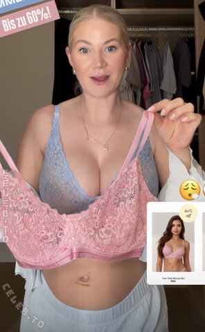 Alina Ristenpart – After the pregnancy, she is back