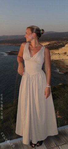 Alina Wachinger – Eating out with a beautiful view