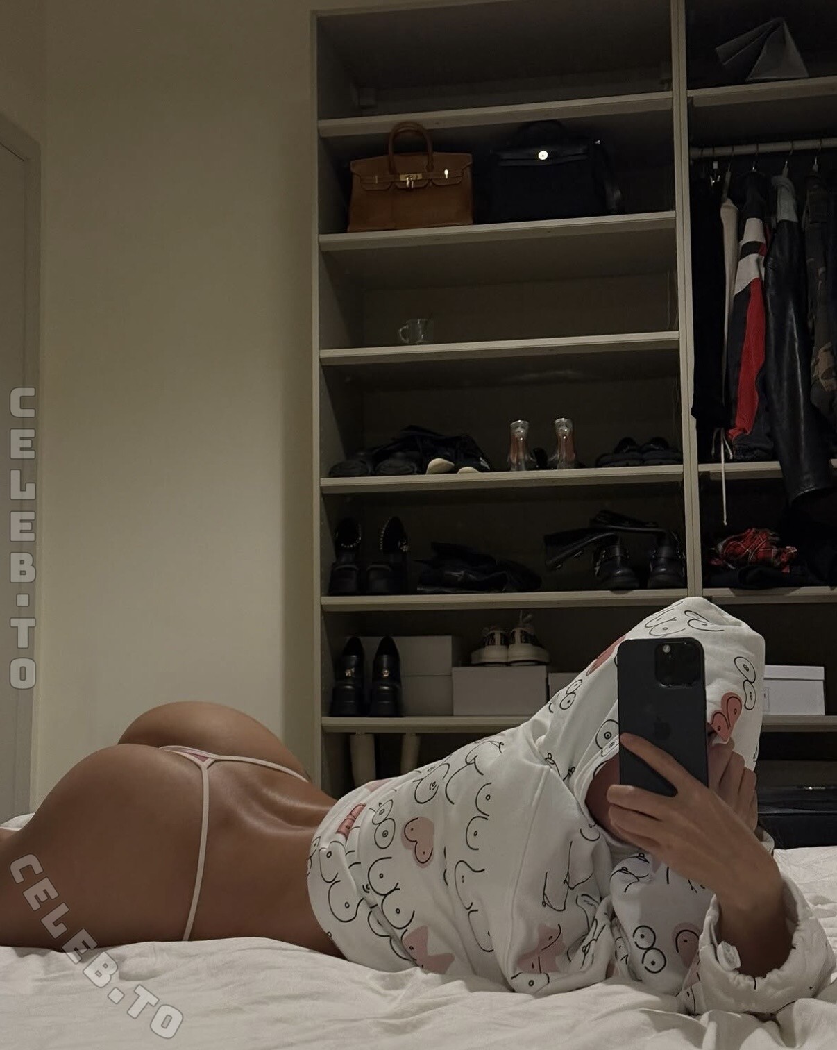 alina.garage nude photo 4