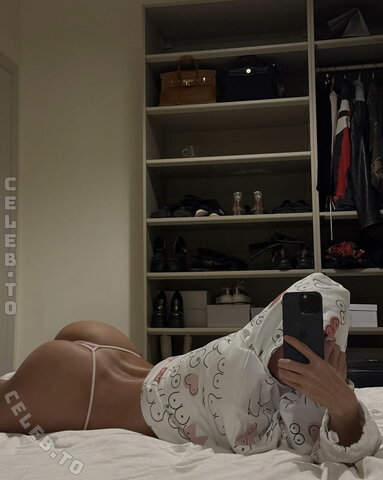 alina.garage nude photo 15