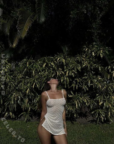 alina.garage nude photo 7
