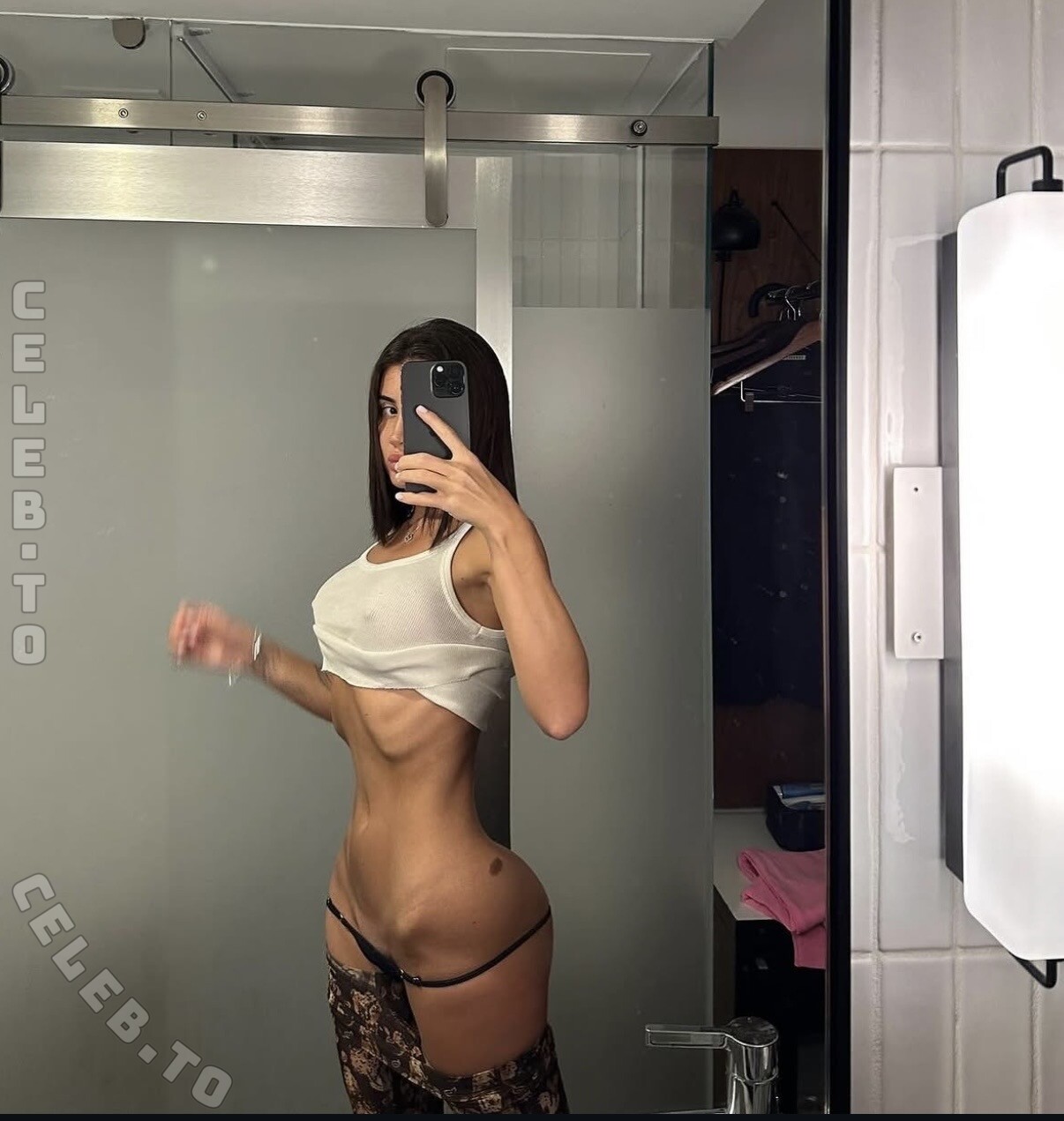 alina.garage nude photo 4