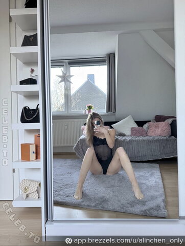 alinchen_only nude photo 11