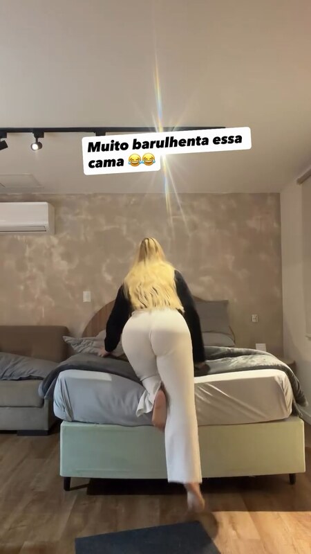 Aline Füchter Ouriques nude photo 6