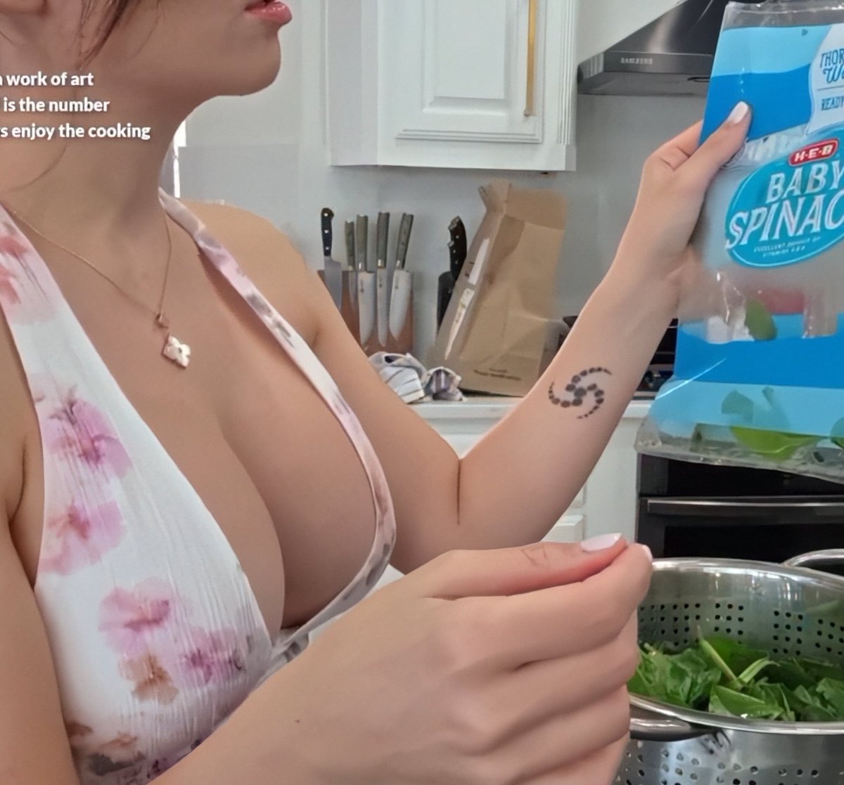Alinity nude photo 5