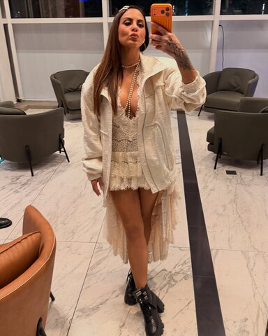 Alinne Rosa nude photo 7