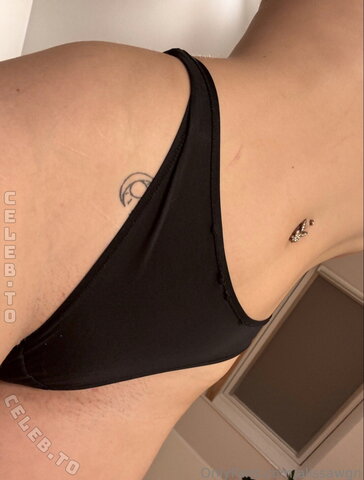 Alischa.mlr / jade.mlr nude photo 9