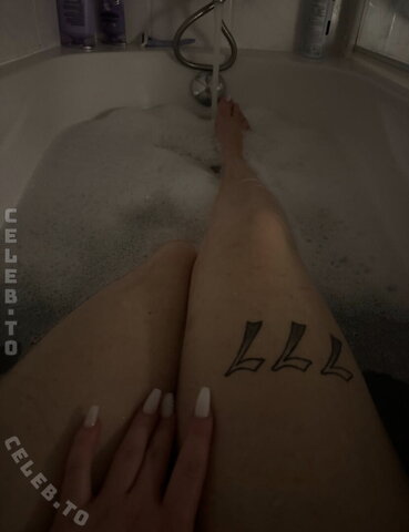 Alischa.mlr / jade.mlr nude photo 11