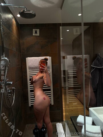 Alischa.mlr / jade.mlr photo 2
