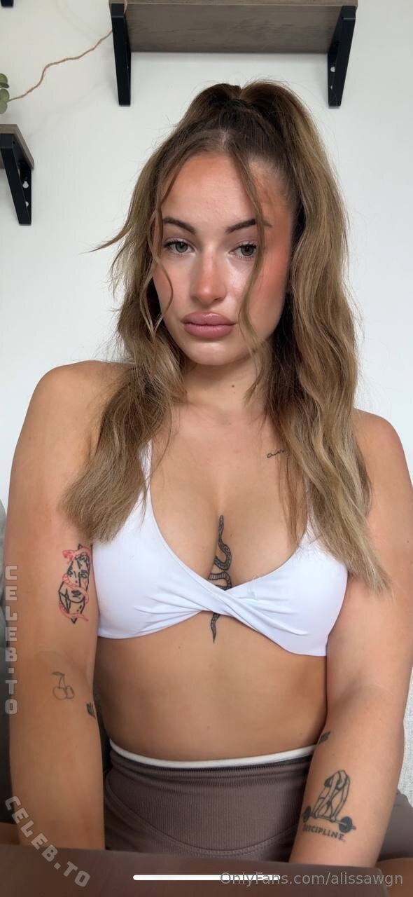 Alischa.mlr / jade.mlr nude photo 18