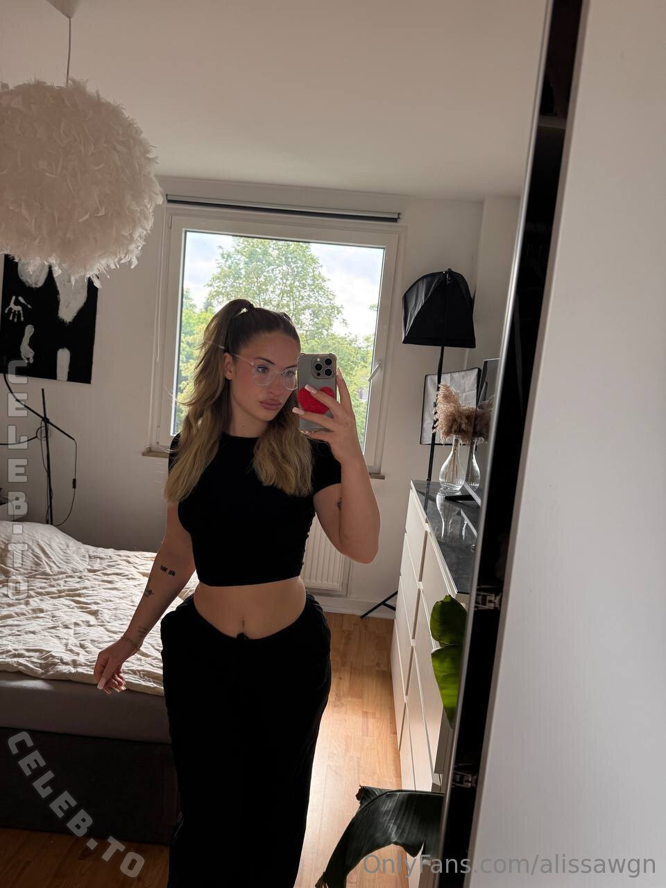 Alischa.mlr / jade.mlr nude photo 10