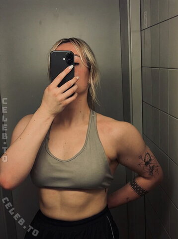 Alisha Kolb nude photo 2