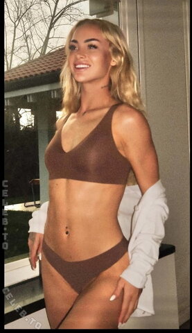 Alisha Lehmann nude photo 15