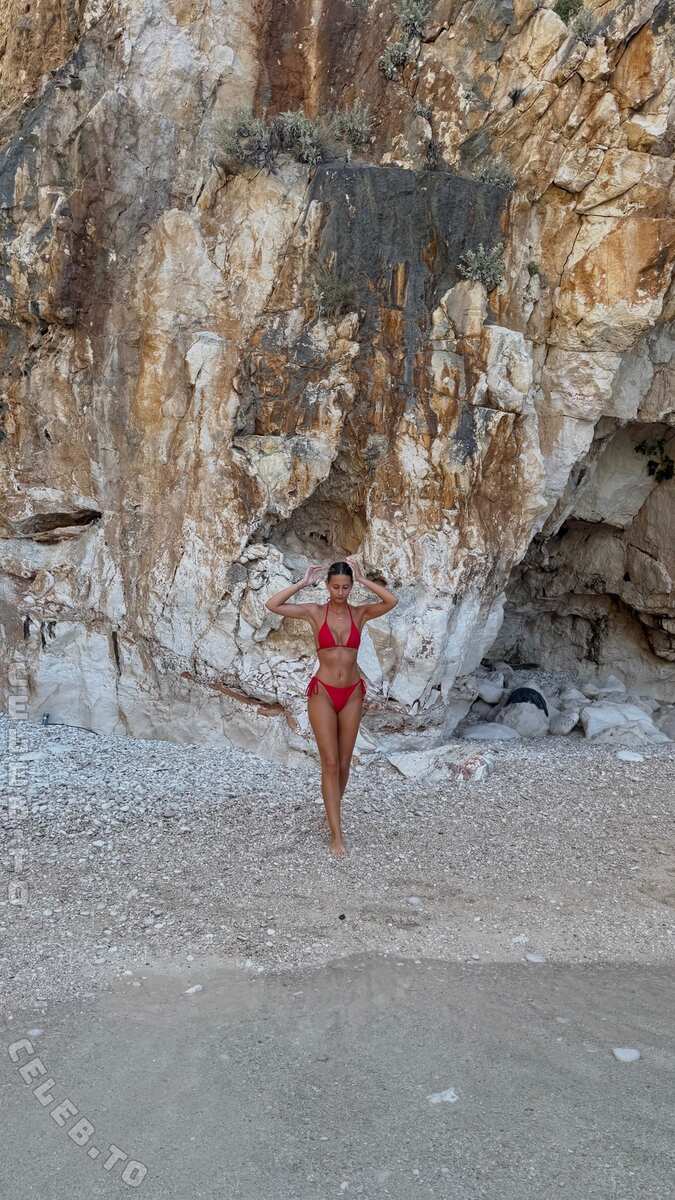 Alisha.vb nude photo 8