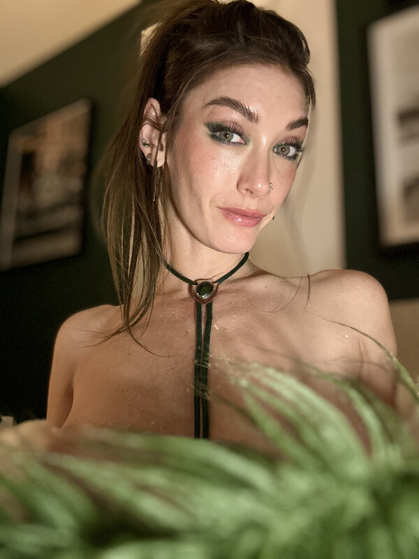 Alison Strand nude photo 8