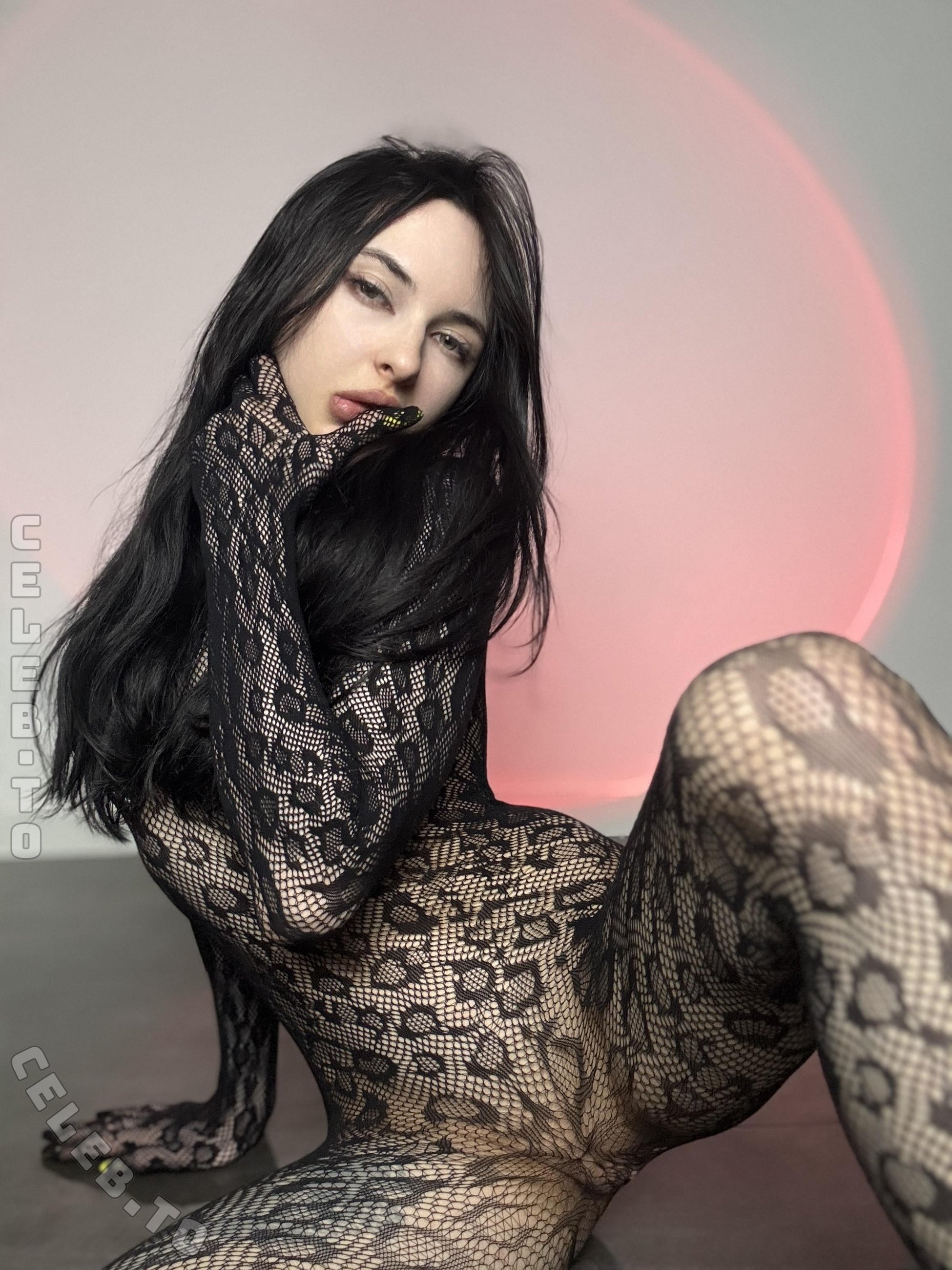 alisonbaileyy nude photo 1