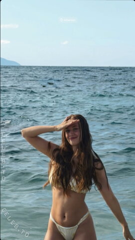 Alissa Marija Fresh (1 photo)