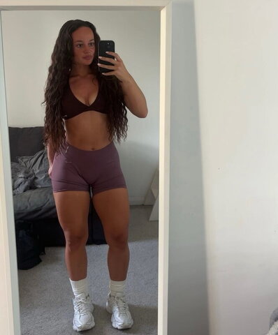 Alissa nude photo 5