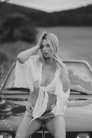 Alissia.e39 nude photo 45