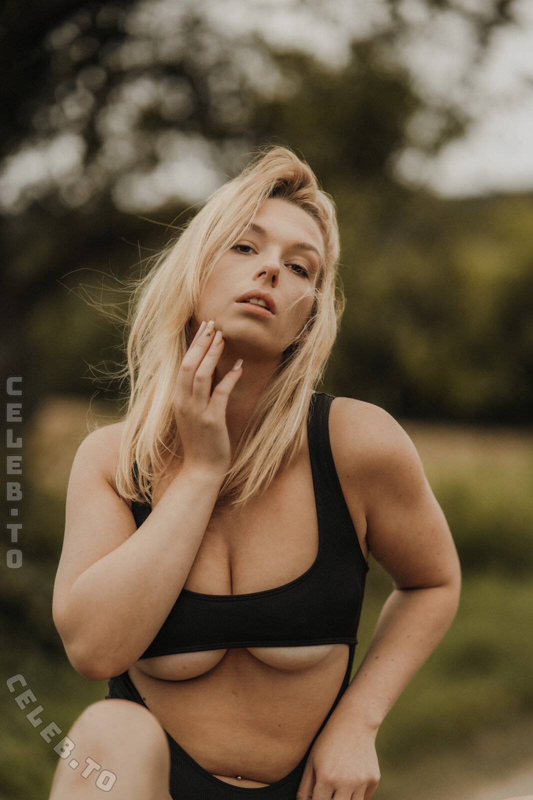 Alissia.e39 nude photo 5