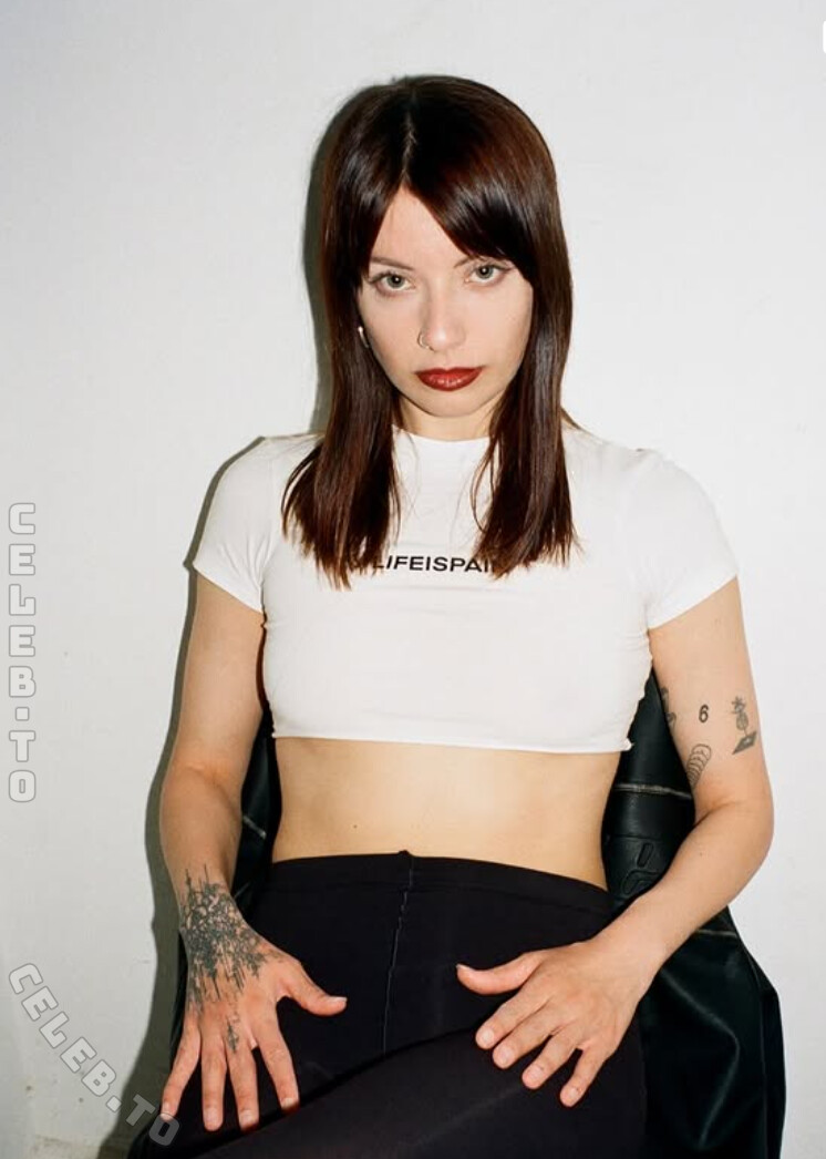 alisxlis nude photo 2