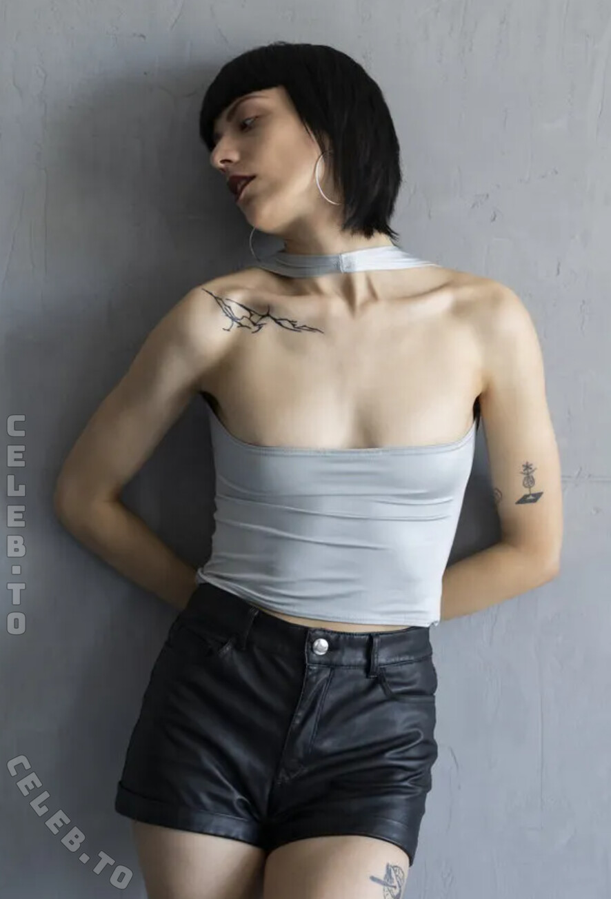 alisxlis nude photo 4