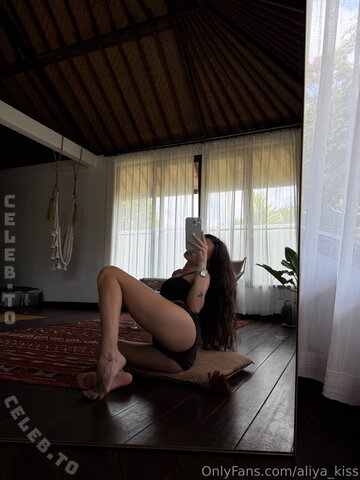 Aliya Almz nude photo 3