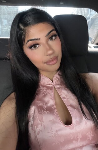 Aliza Shan nude photo 4