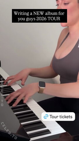 Allie Sherlock nude photo 6